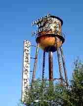 ���̌Âт������^���N��ڎw���čs���I